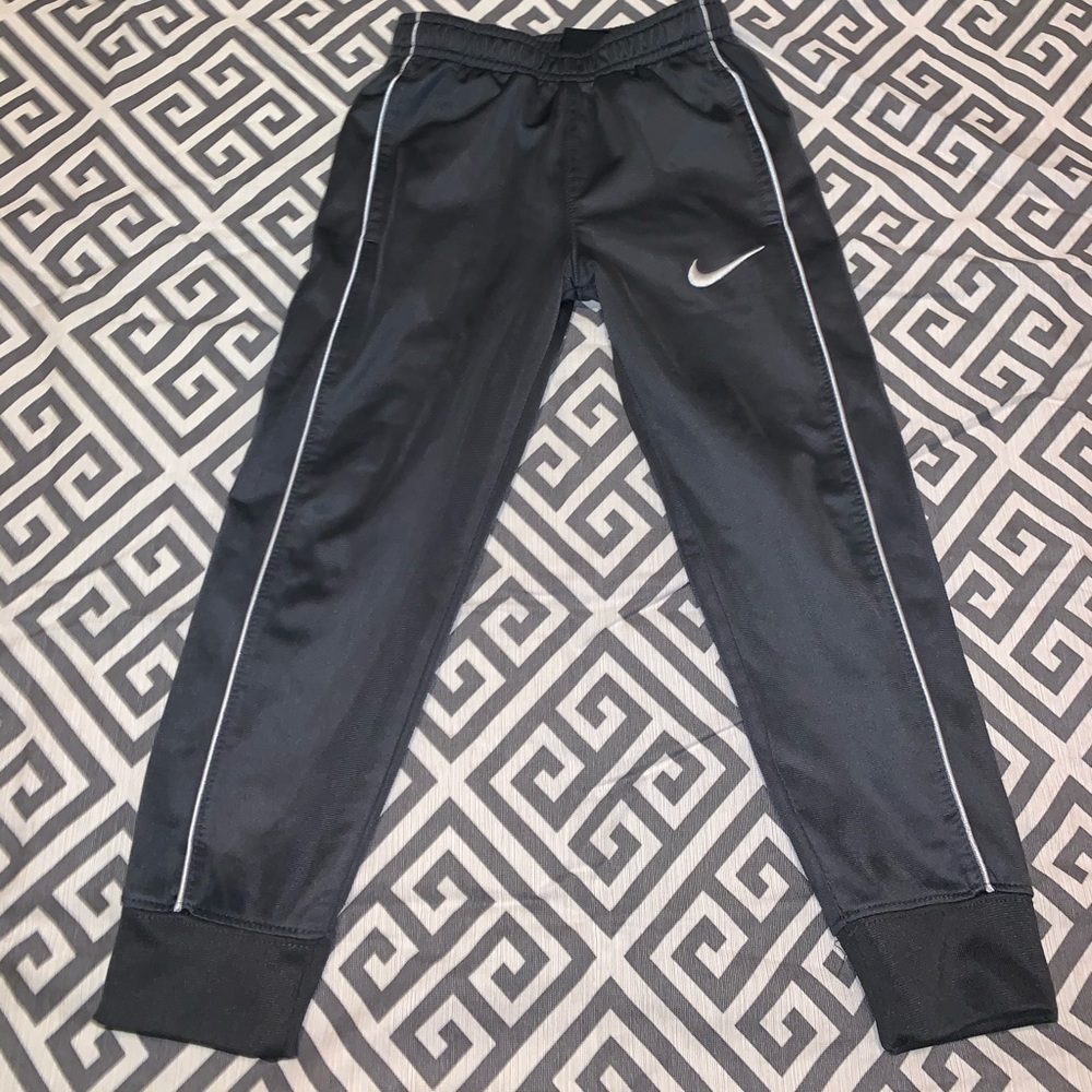 Nike sweats dice 4T